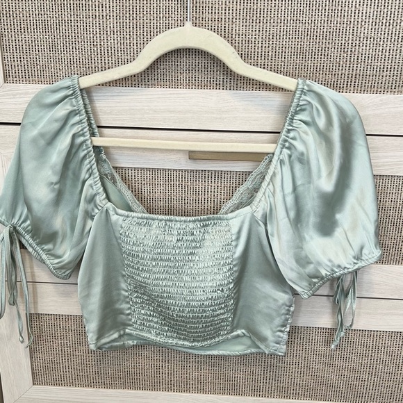 Mint Silk Lace Crop Top - Picture 4 of 4